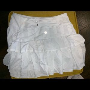 Lululemon ruffle skirt